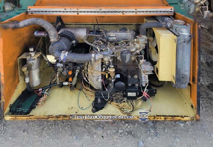 JLG 26MRT отсек с двигателем