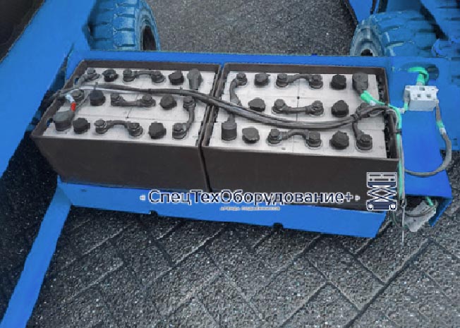 Airo SF820E отсек с аккумуляторами
