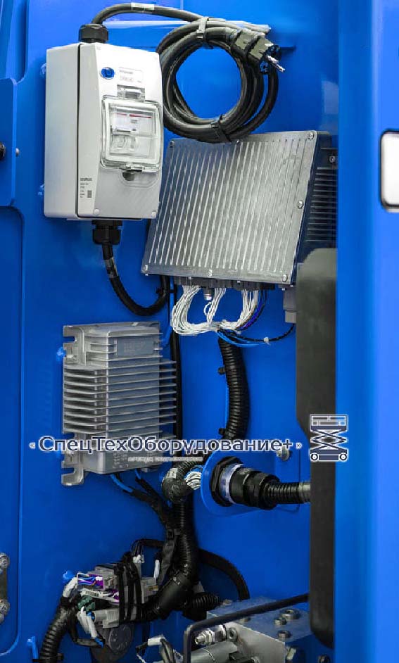 LGMG A09JE отсек с электроникой